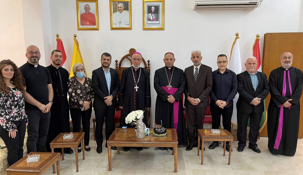 فرع سنحاريب للحركة يهنئ المطران المعاون لأبرشية القوش مار بولس ثابت في دار المطرانية