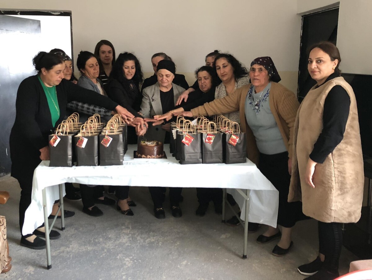 اتحاد النساء الآشوري فرع نالا يحتفل بيوم المرأة العالمي و عيد الأم … 